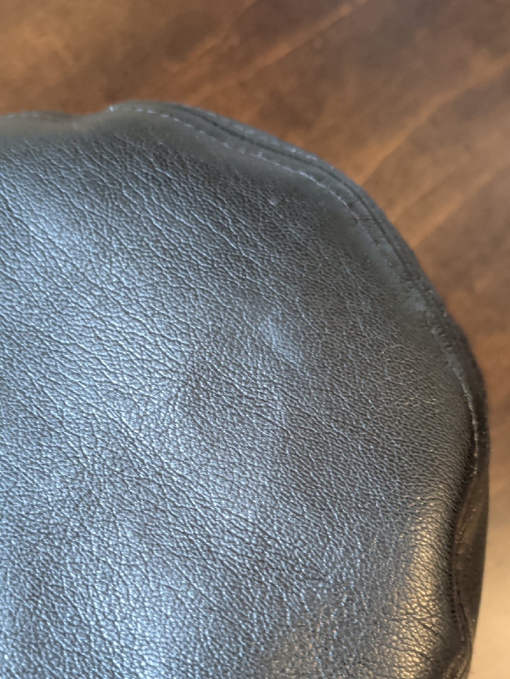 BABATON ARITZIA vegan leather bucket hat - size s/m - Picture 8 of 9